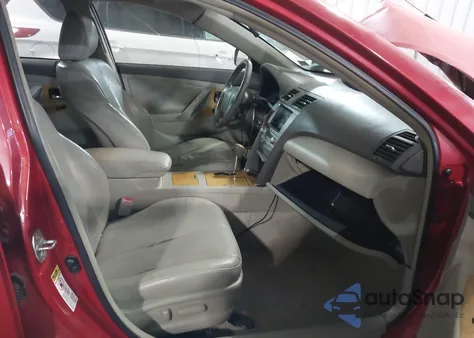 2007 Toyota Camry Xle z USA, uszkodzony, nr VIN 4T1BE46K47U030126